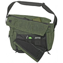 Load image into Gallery viewer, Ggg Wanderer Messenger Bag